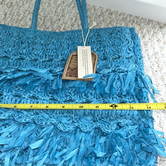 NWT Rafia Fringe Tote Handcrafted in India - Picture 7 of 9